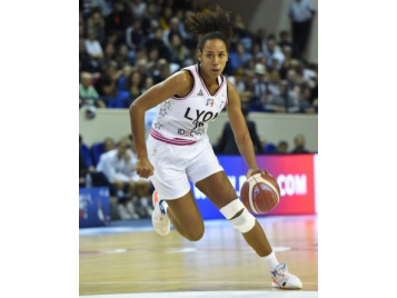 Marième Badiane (Lyon) a réalisé une bonne première mi-temps - Bellenger-Lecocq/IS/FFBB