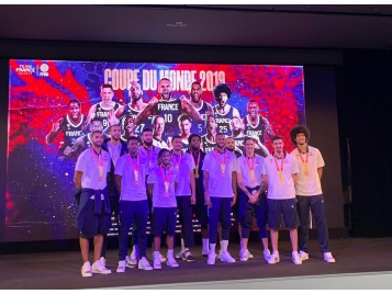 Les Bleus de retour à Paris