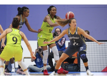 Assitan Koné et les Green Girls devront passer par les qualifications de l'Eurocoupe - Bellenger-Lecocq/IS/FFBB